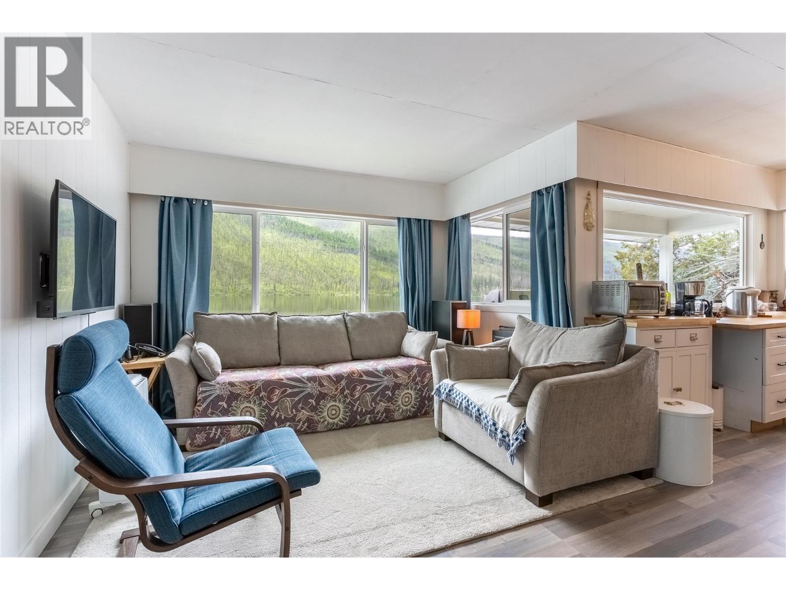 2526 Loon Lake Road Property Photo 16