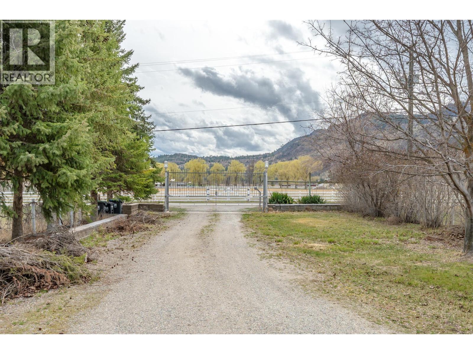351 Jones Way Road Property Photo 4