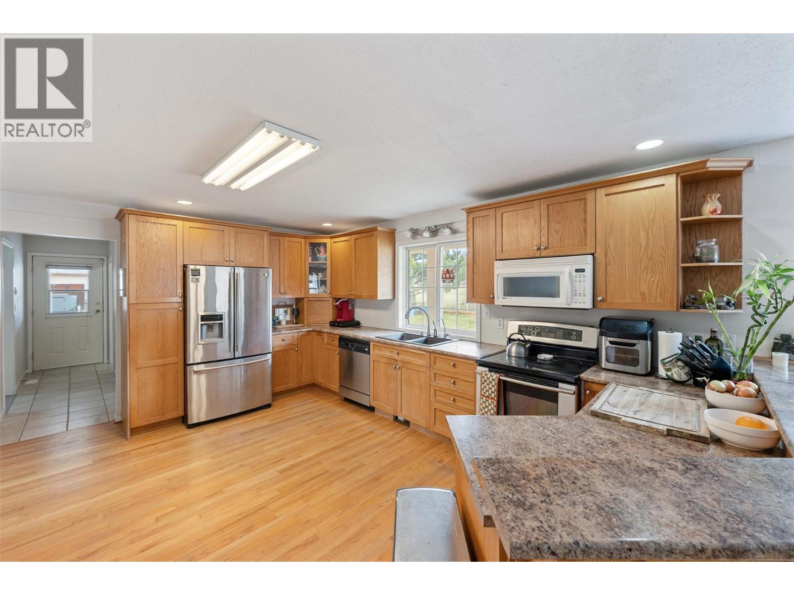 351 Jones Way Road Property Photo 5