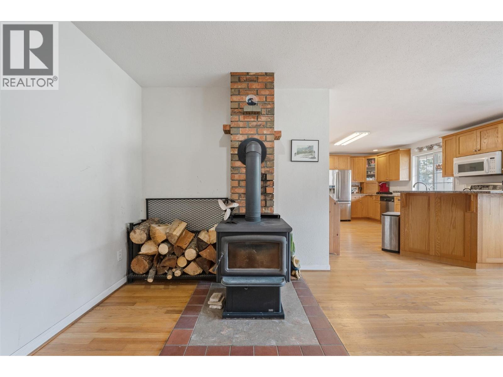 351 Jones Way Road Property Photo 13