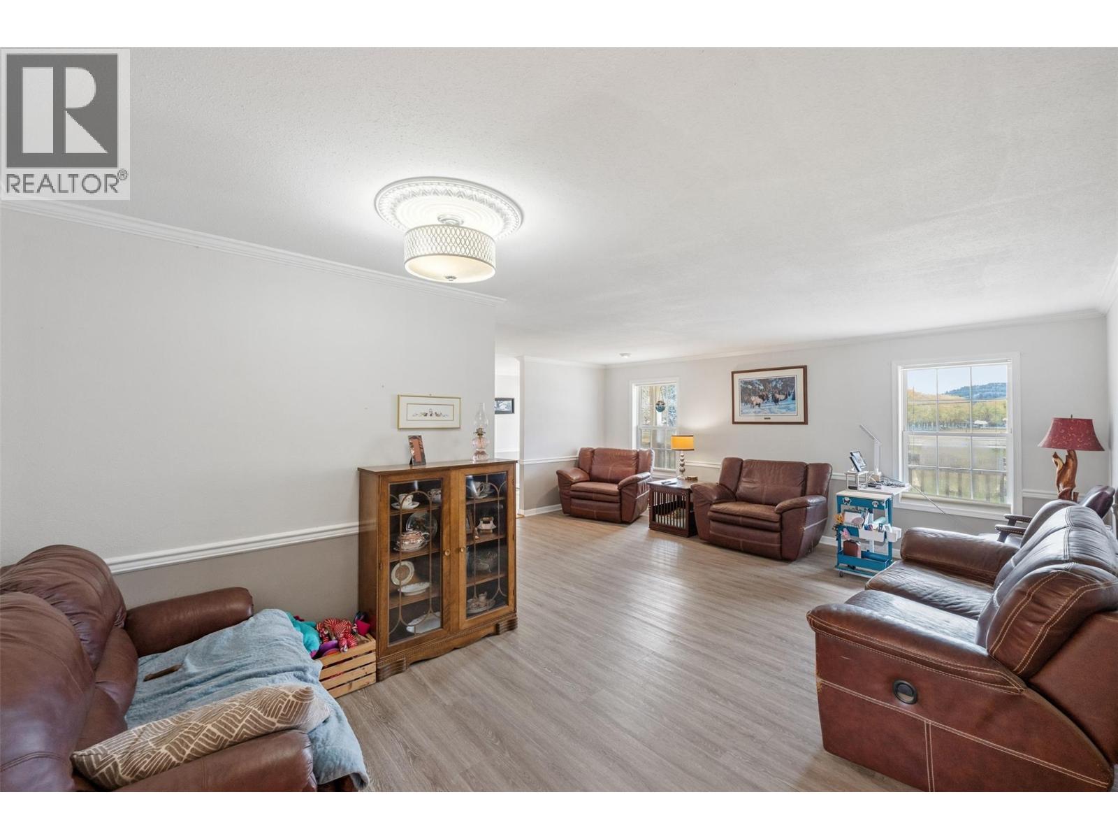 351 Jones Way Road Property Photo 14