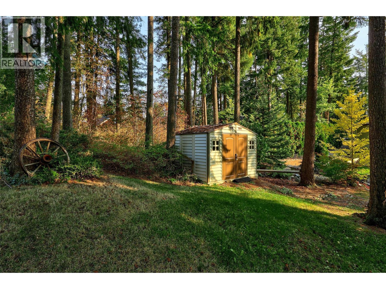 2668 Golf Course Drive Property Photo 32