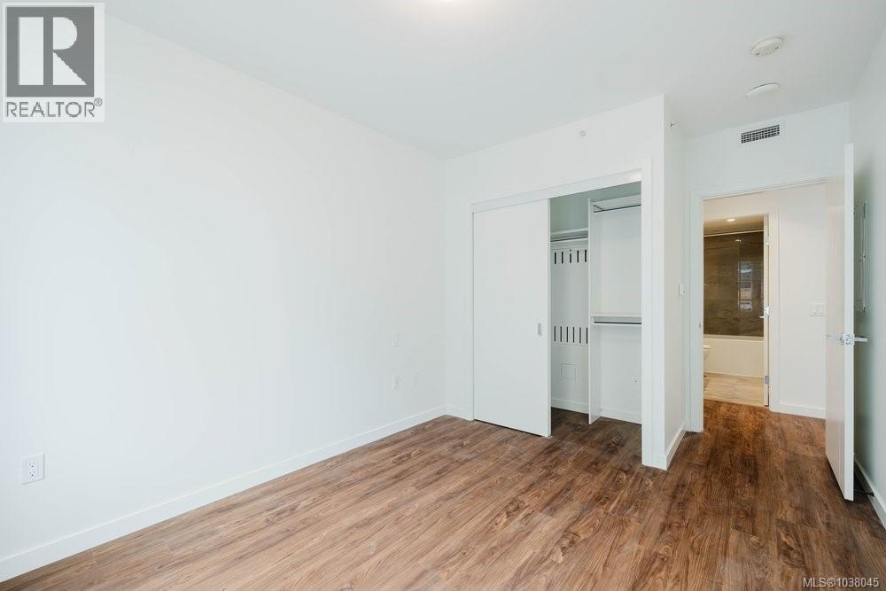 409 369 Tyee Rd Property Photo 15