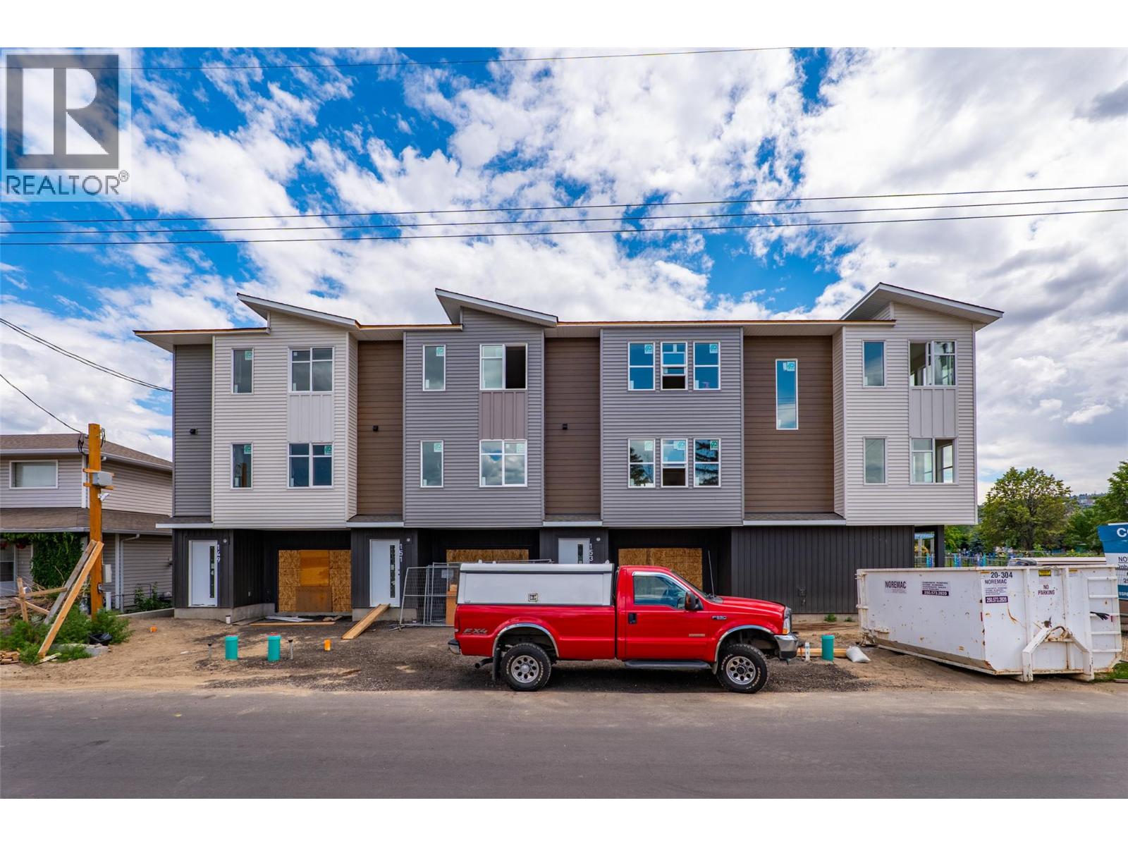 151 Park Street Property Photo 1