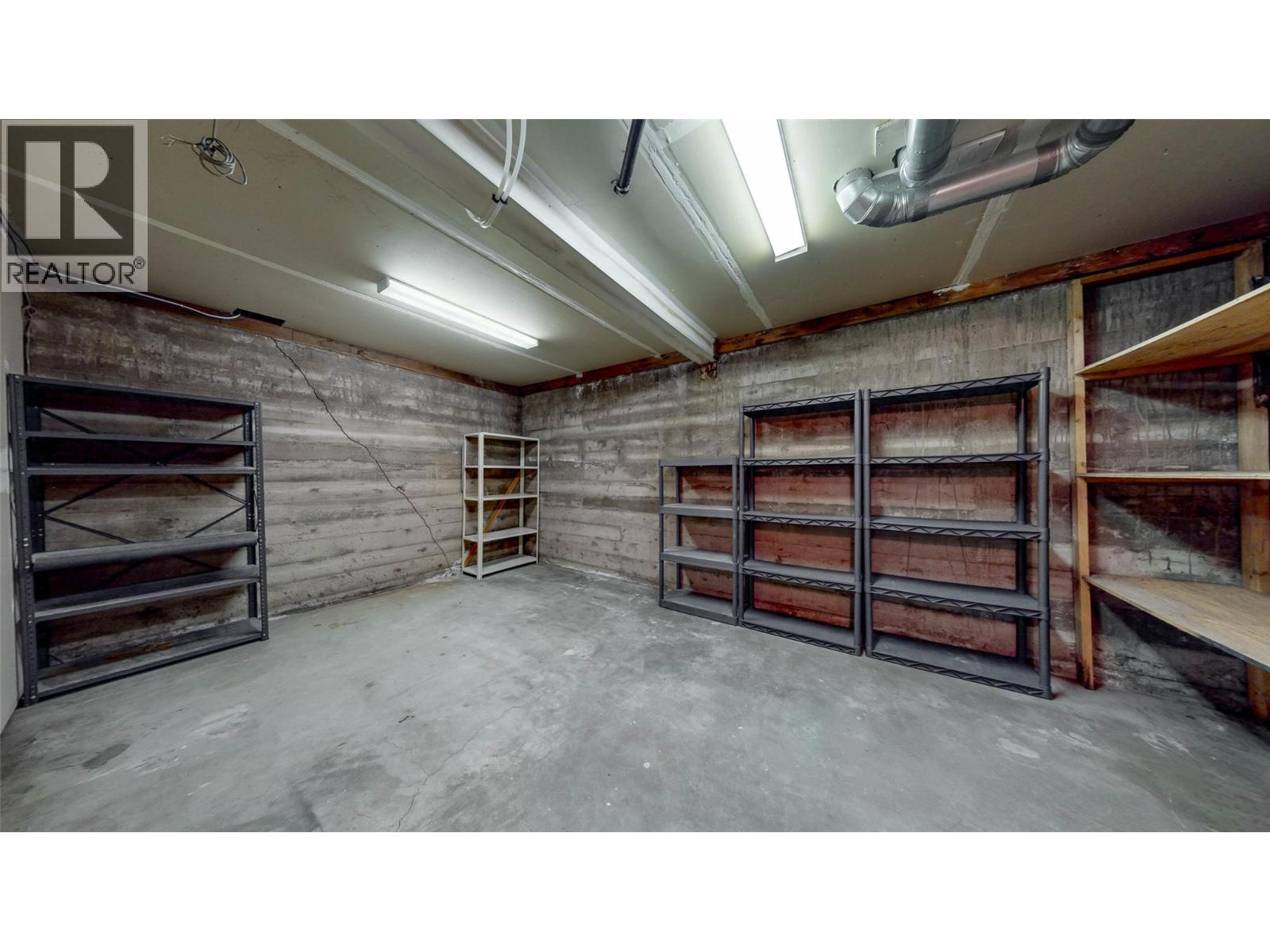 609 Highway 97 Property Photo 14