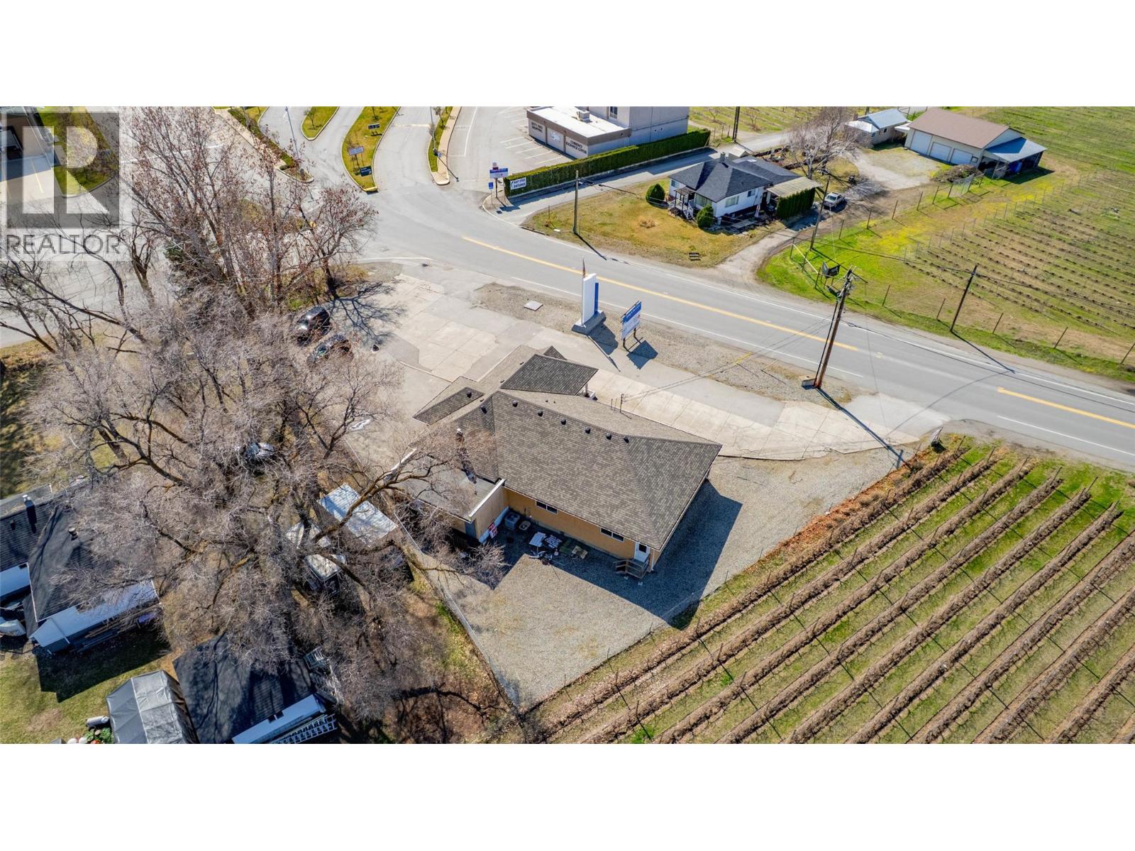 609 Highway 97 Property Photo 20