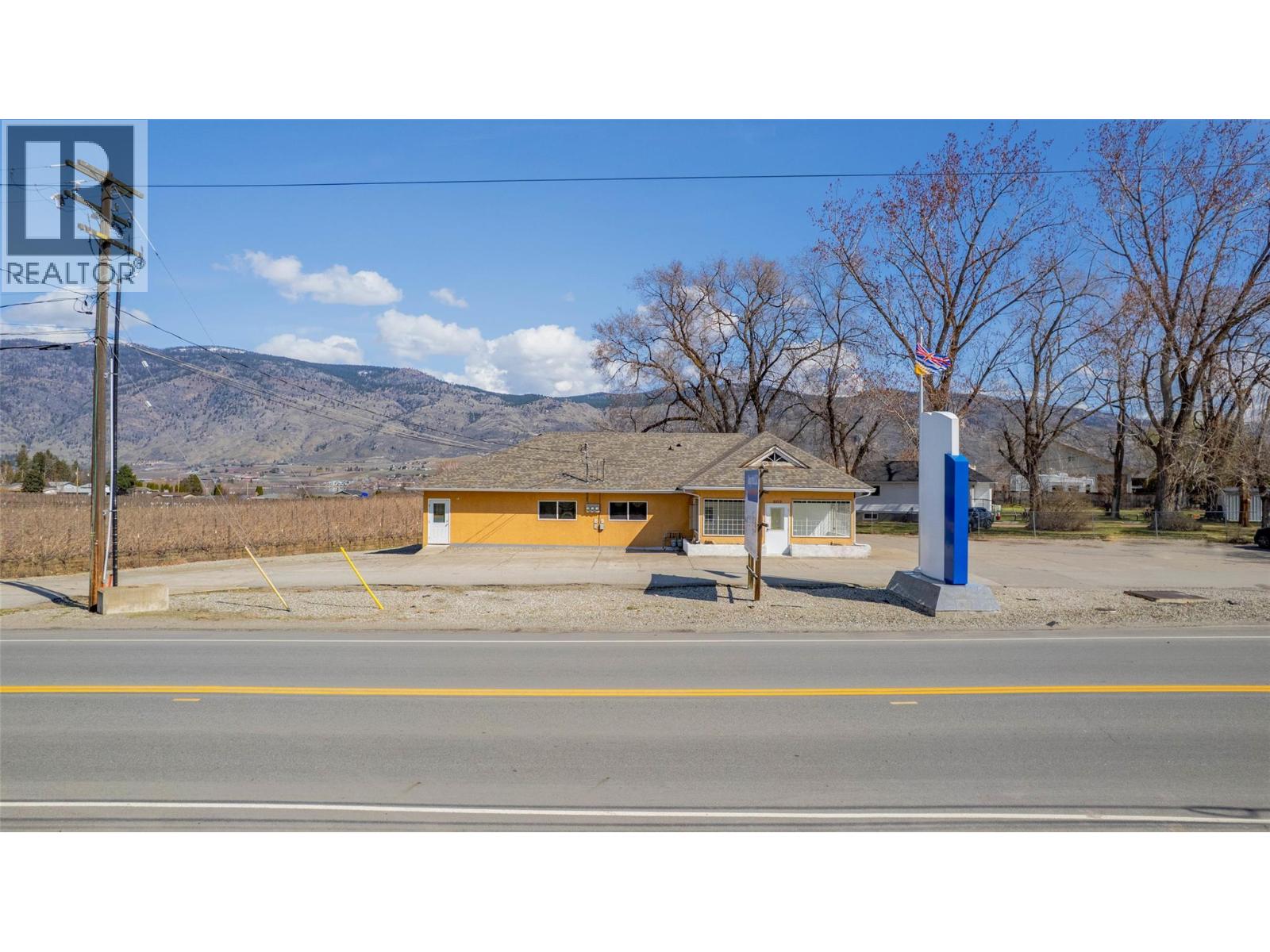 609 Highway 97 Property Photo 25