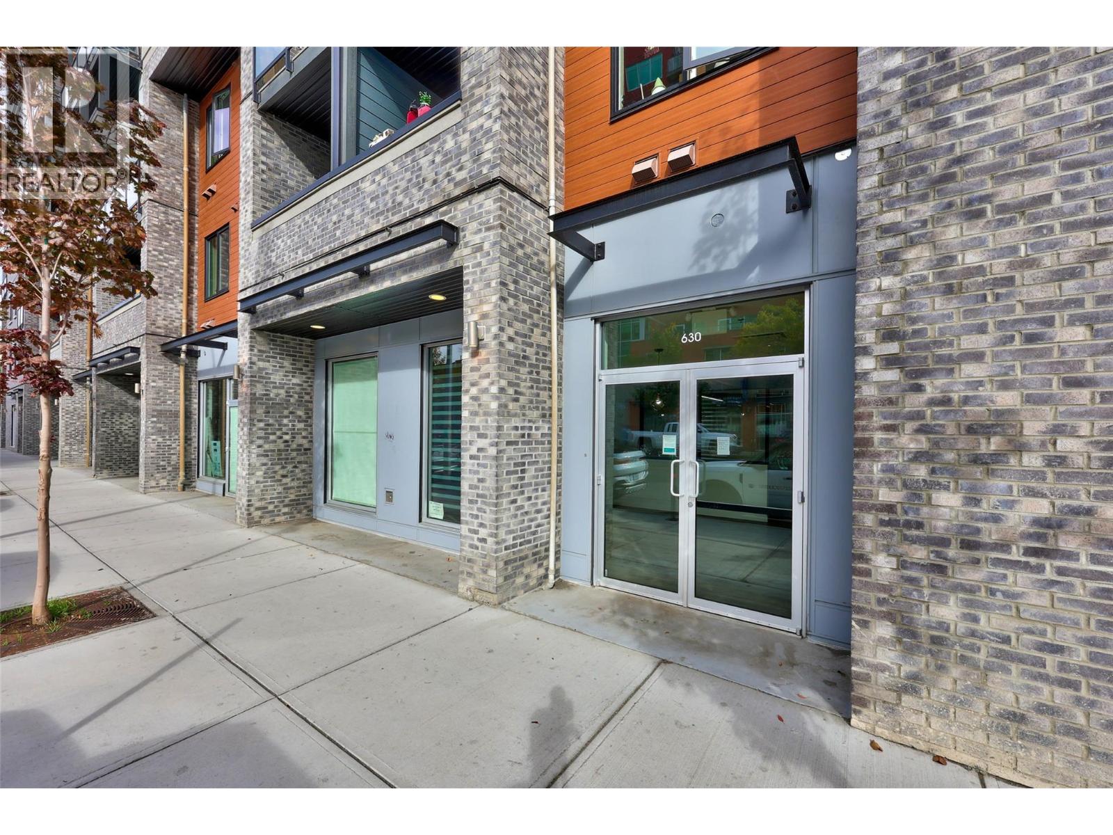 630 Victoria Street Property Photo 4