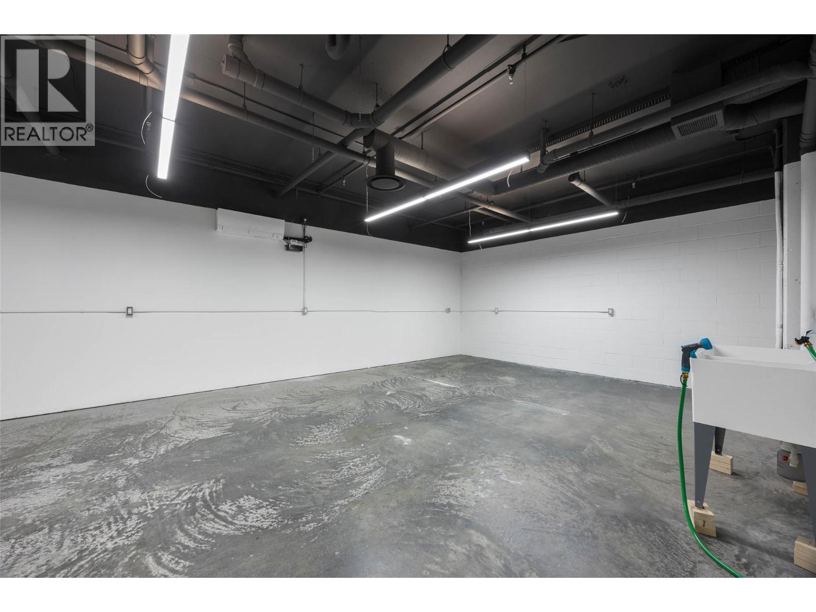 630 Victoria Street Property Photo 15