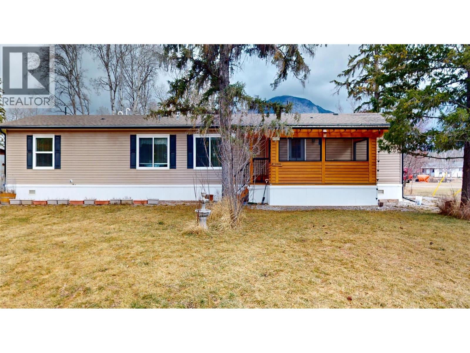 4747 Willow Avenue Property Photo 3