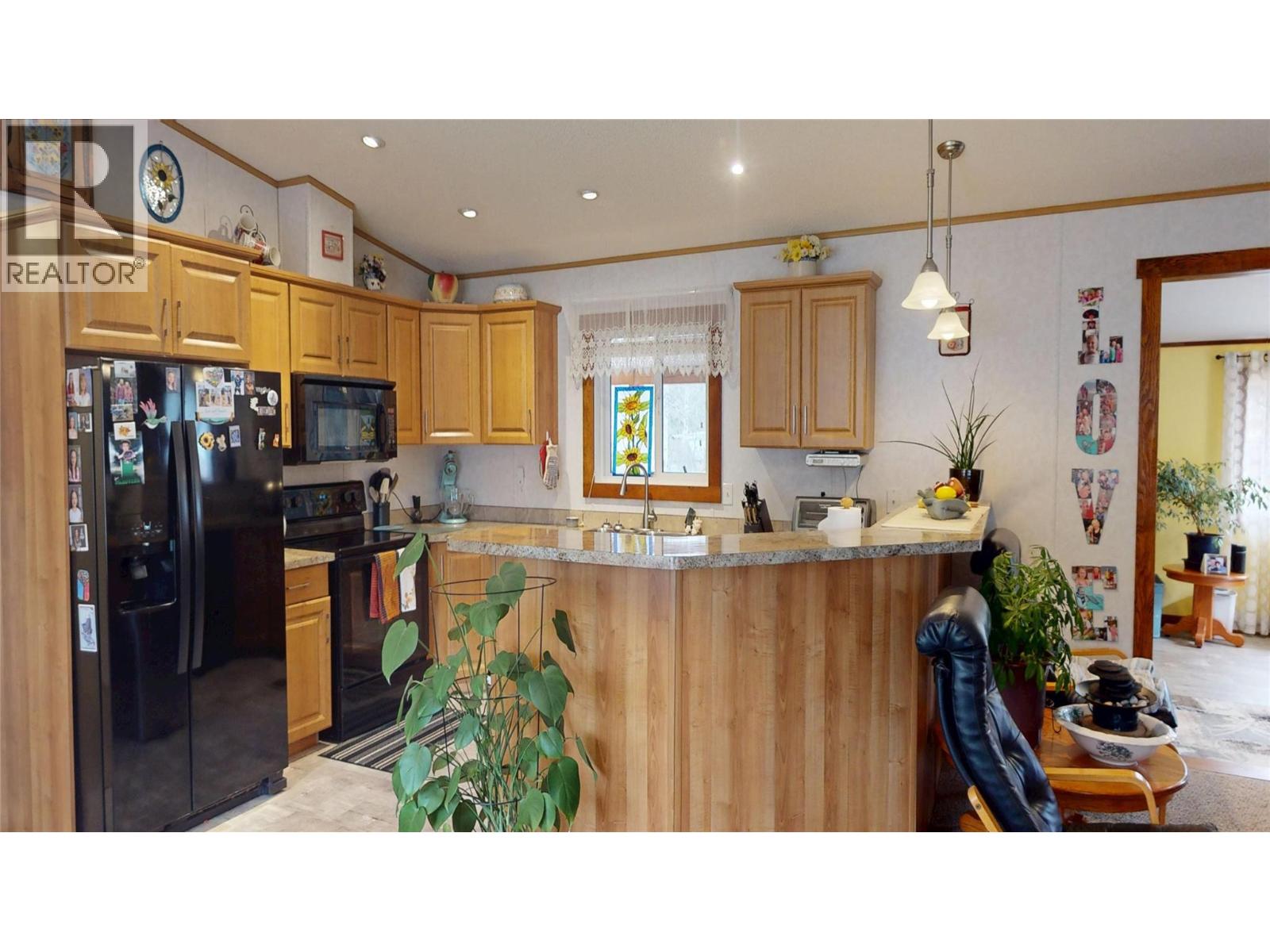 4747 Willow Avenue Property Photo 10