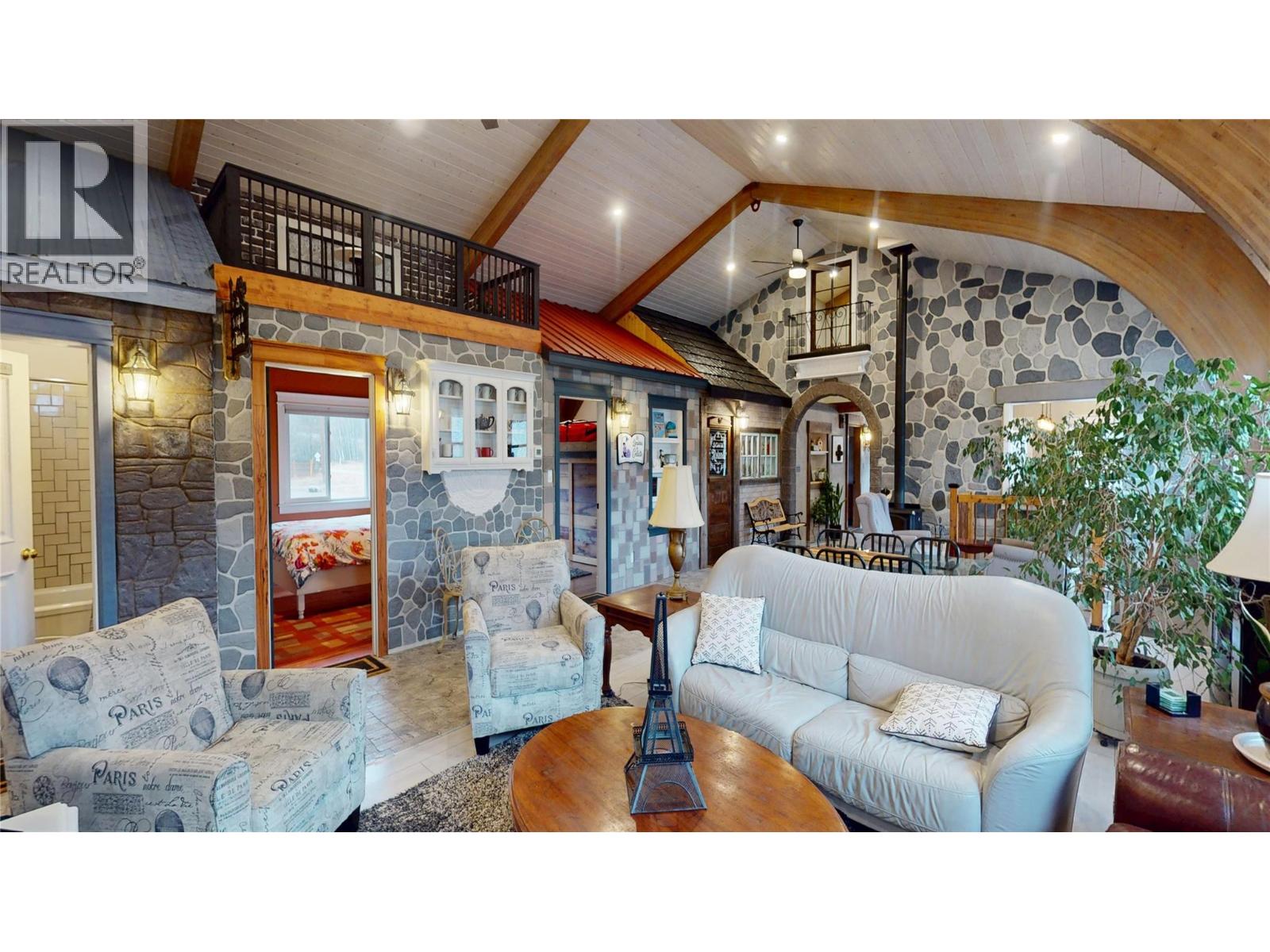 51 103 Avenue Property Photo 3