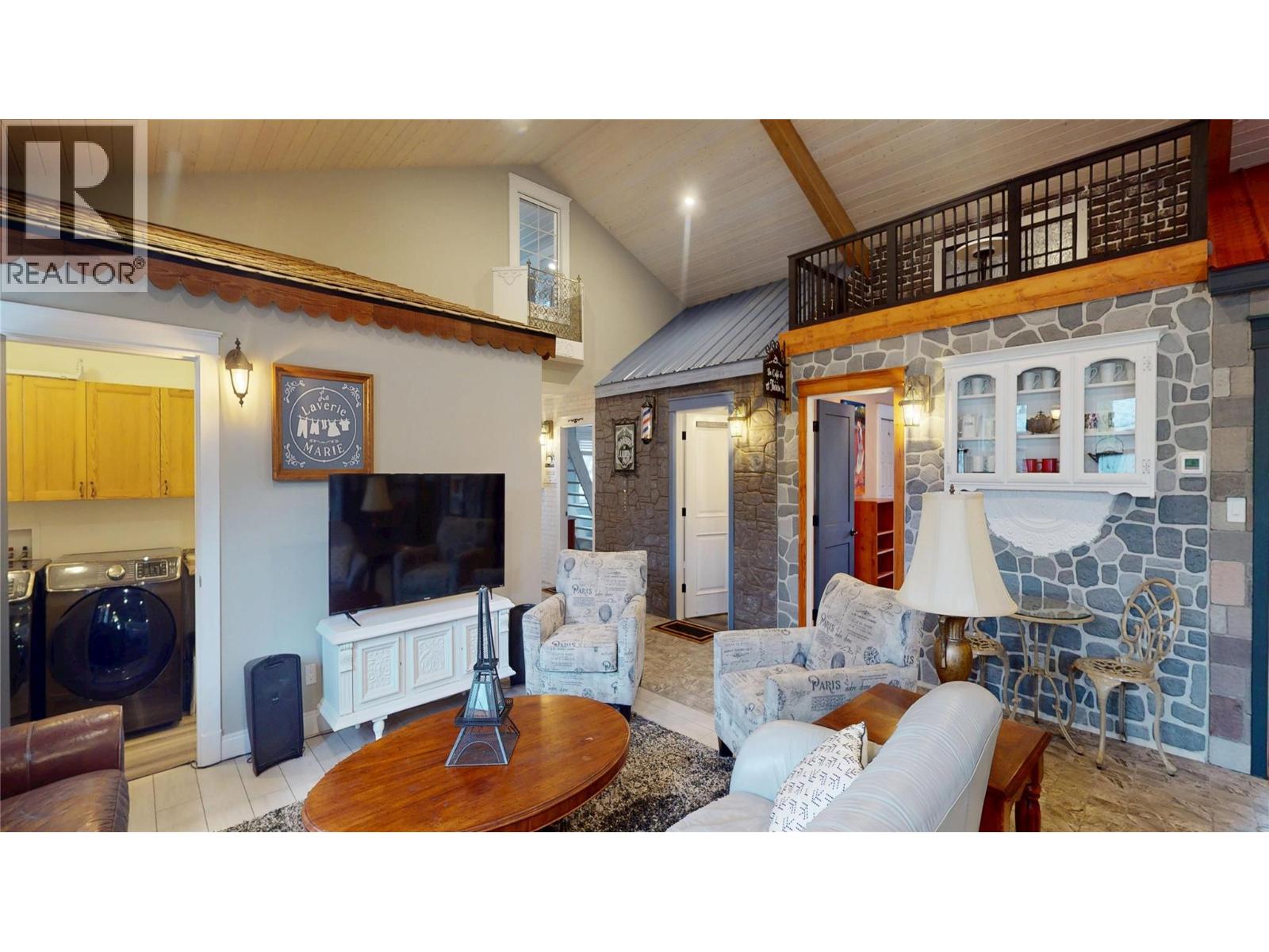 51 103 Avenue Property Photo 4