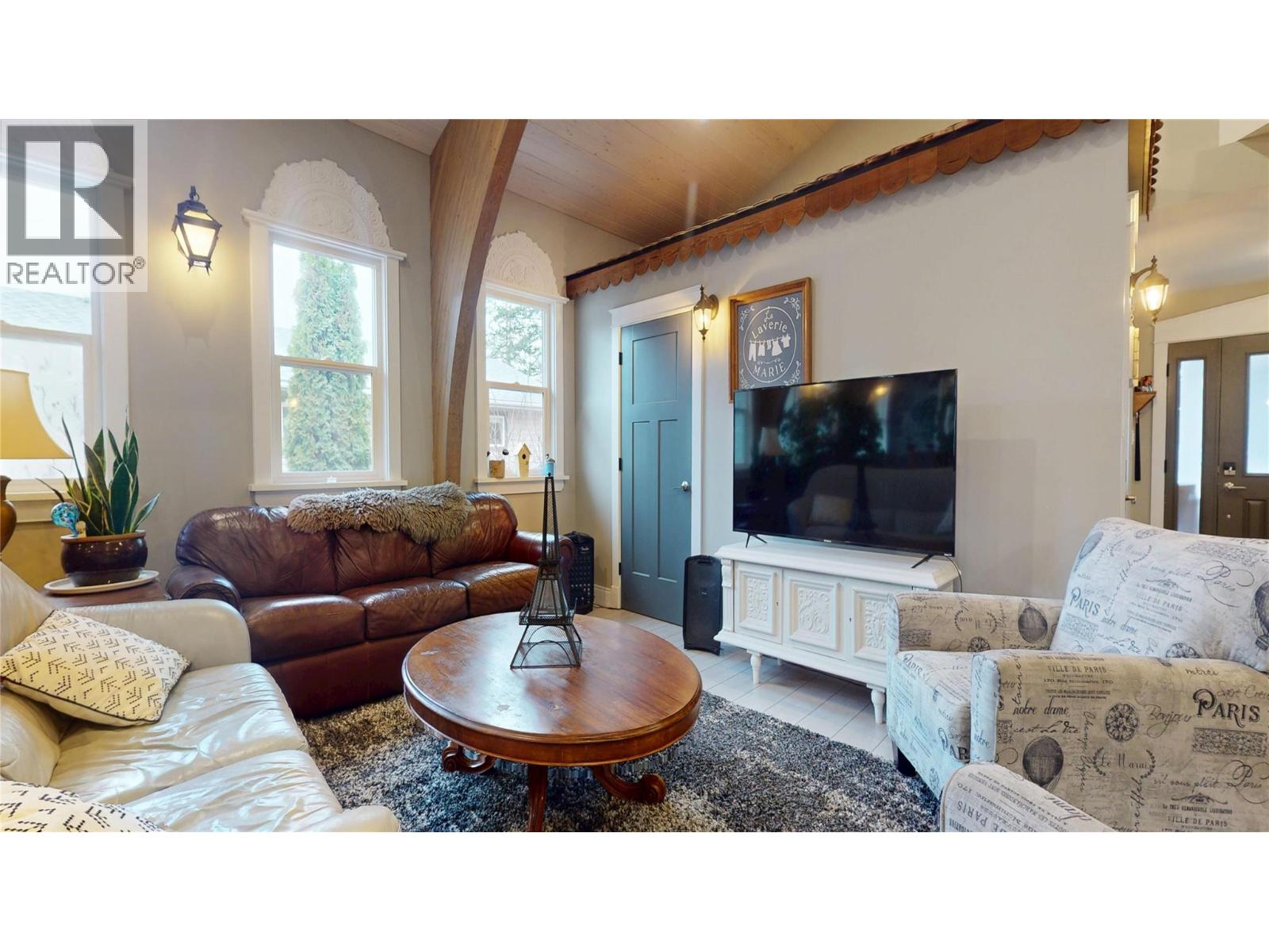 51 103 Avenue Property Photo 5
