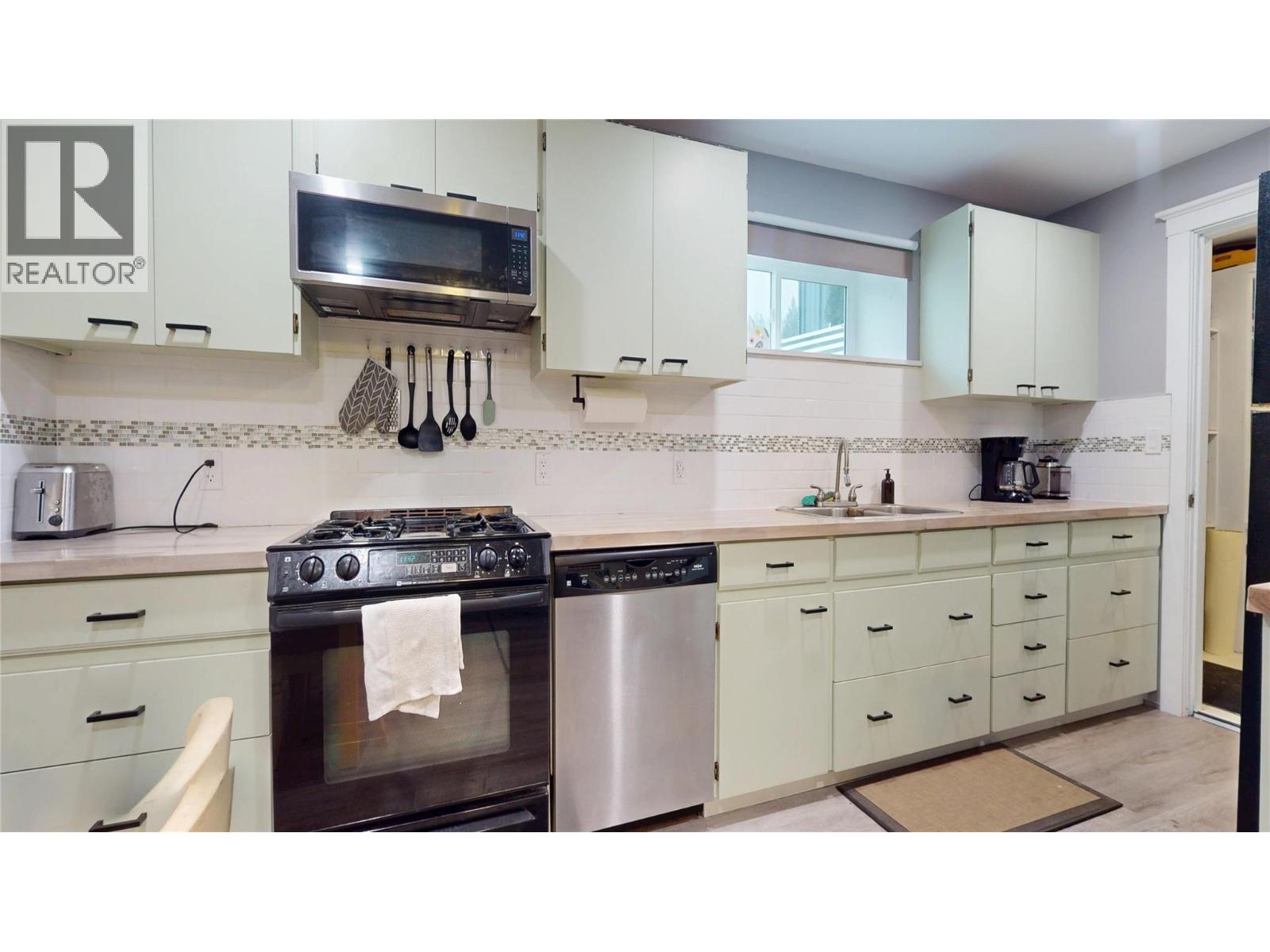 51 103 Avenue Property Photo 52