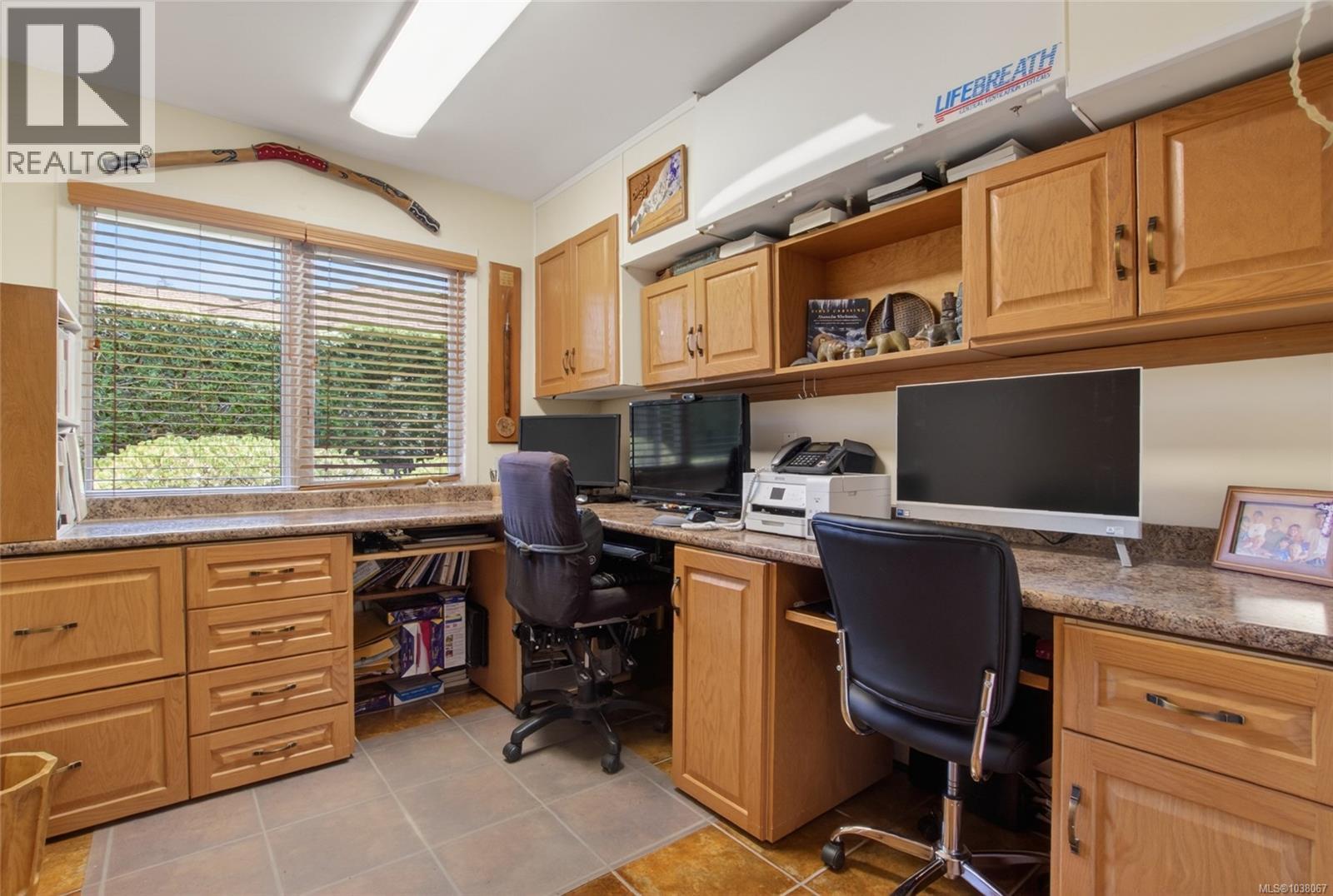 2221 Tarn Pl Property Photo 30
