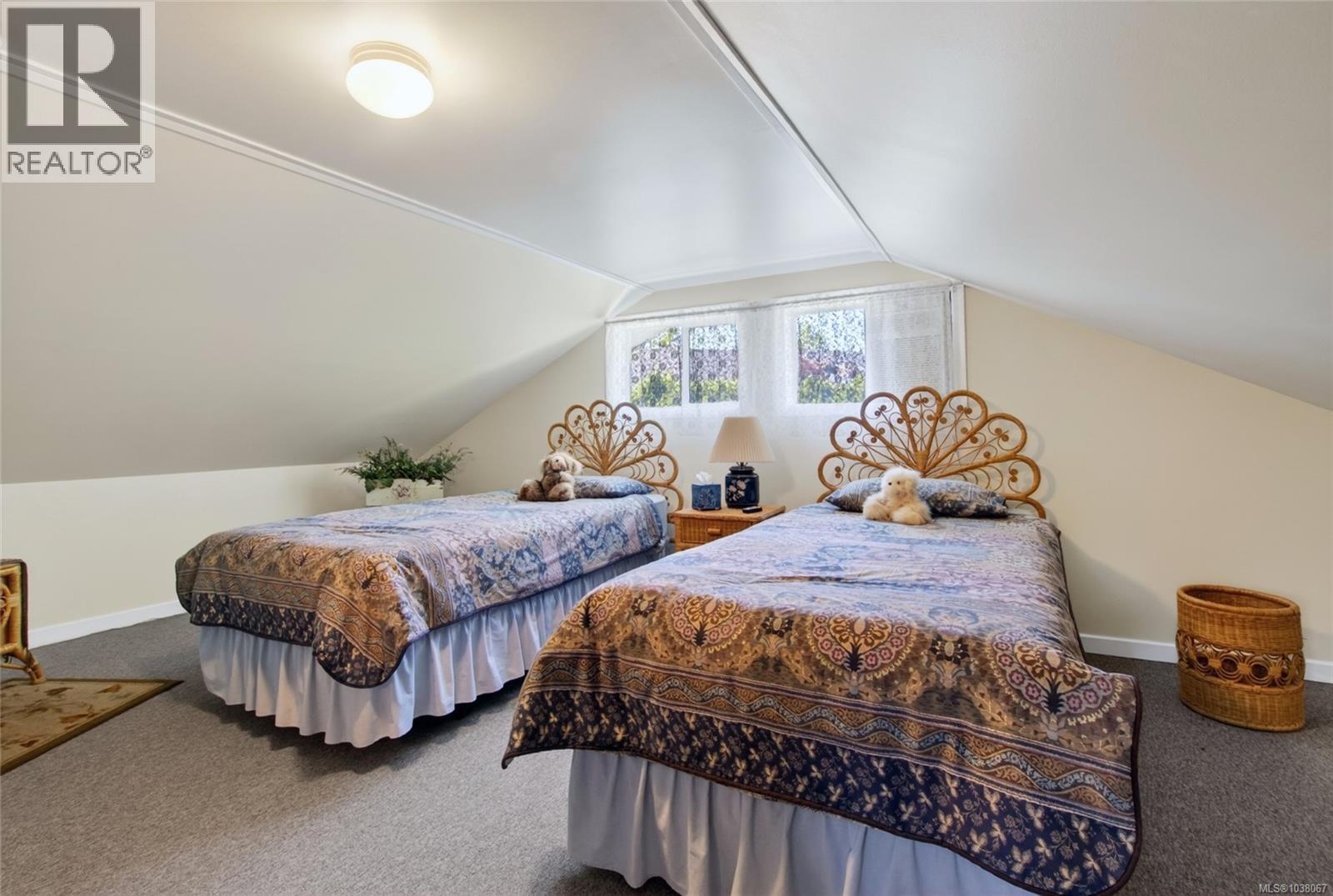 2221 Tarn Pl Property Photo 97