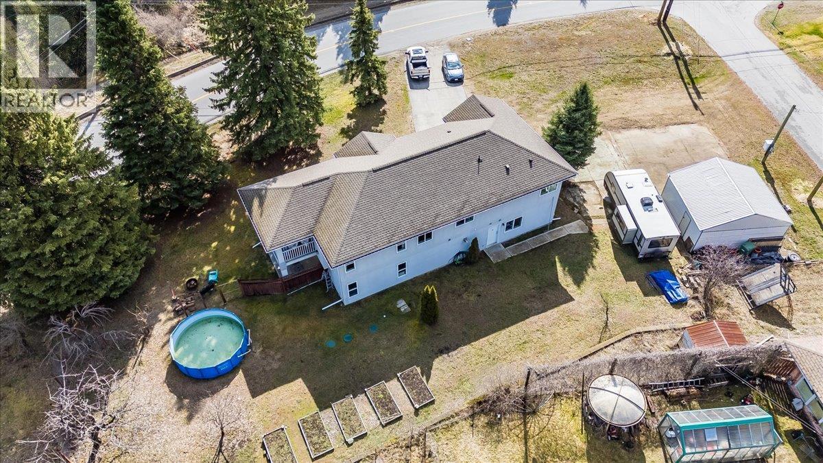 601 12th Avenue Property Photo 9