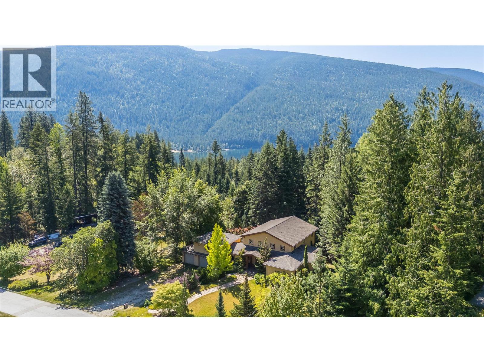 3179 Heddle Road Property Photo 4