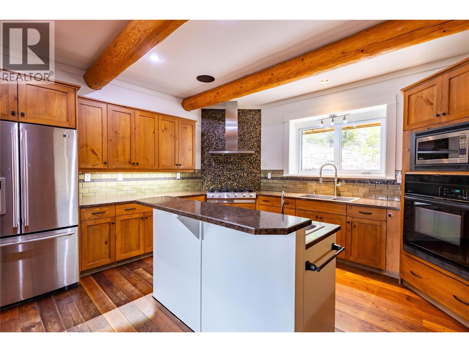 475 Bluenose Road Property Photo 33