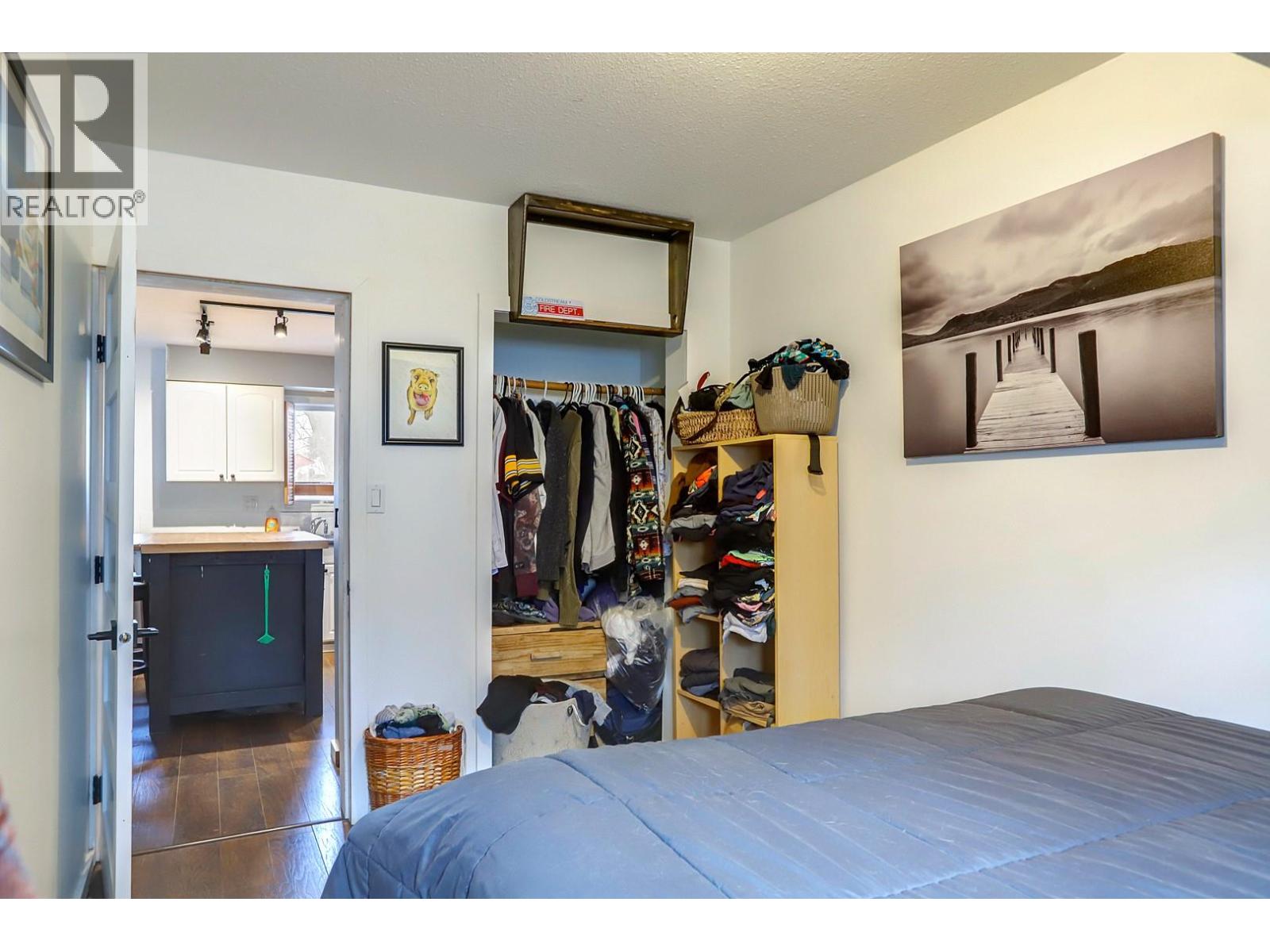 1703 33 Street Property Photo 17