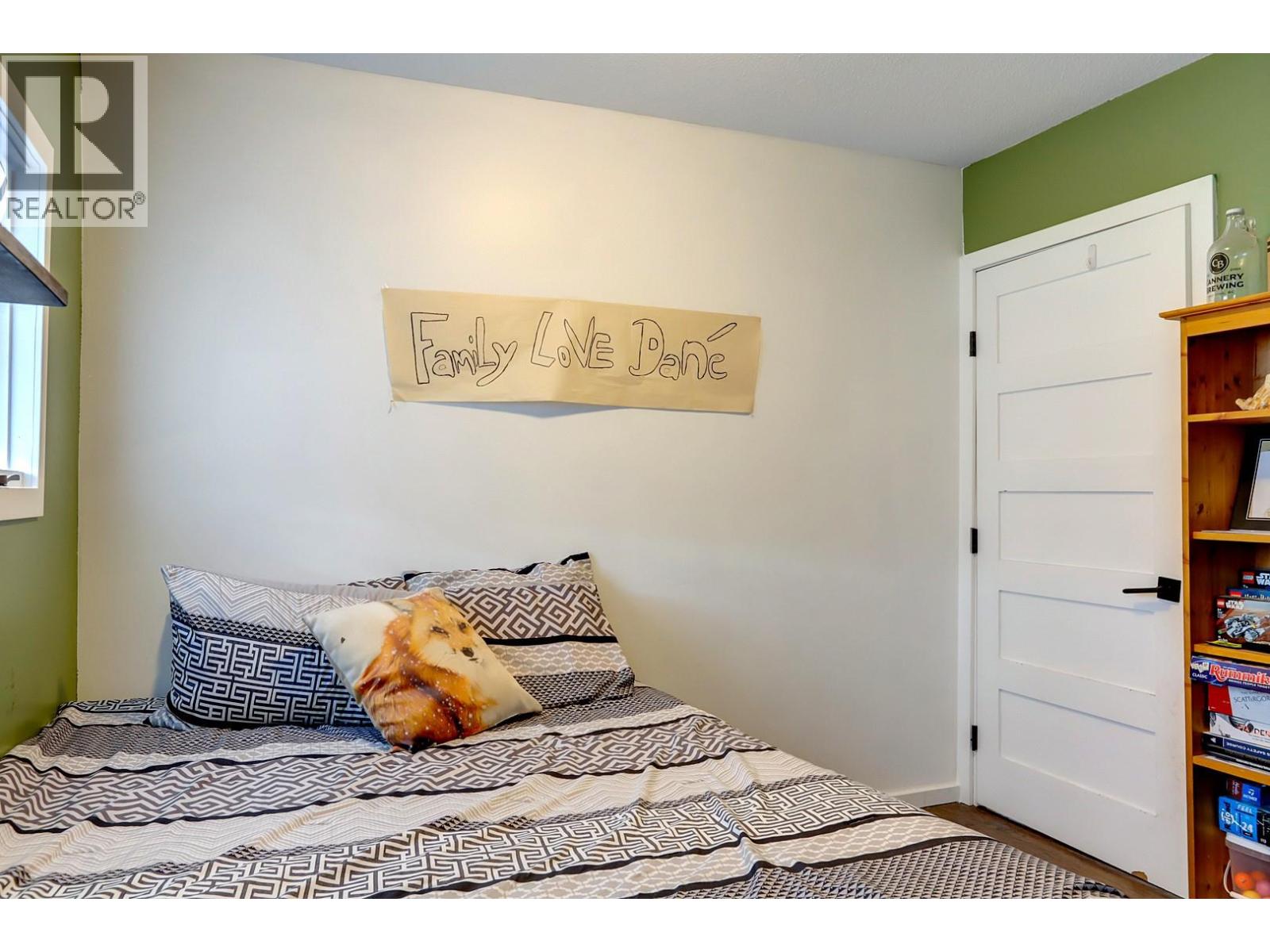 1703 33 Street Property Photo 19