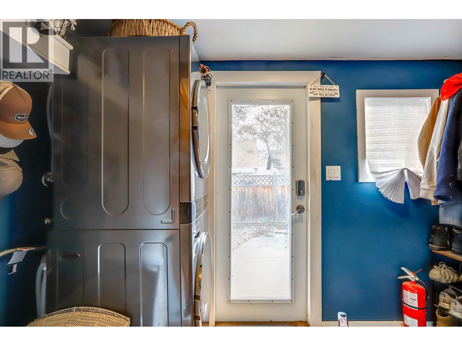 1703 33 Street Property Photo 22