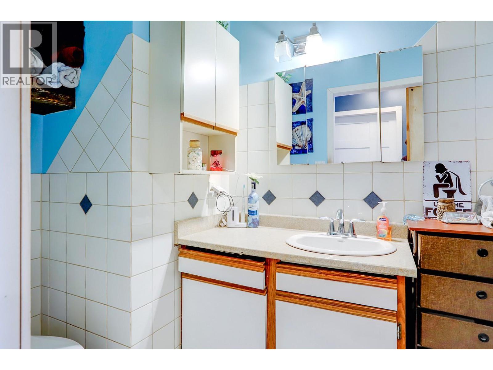 1703 33 Street Property Photo 23