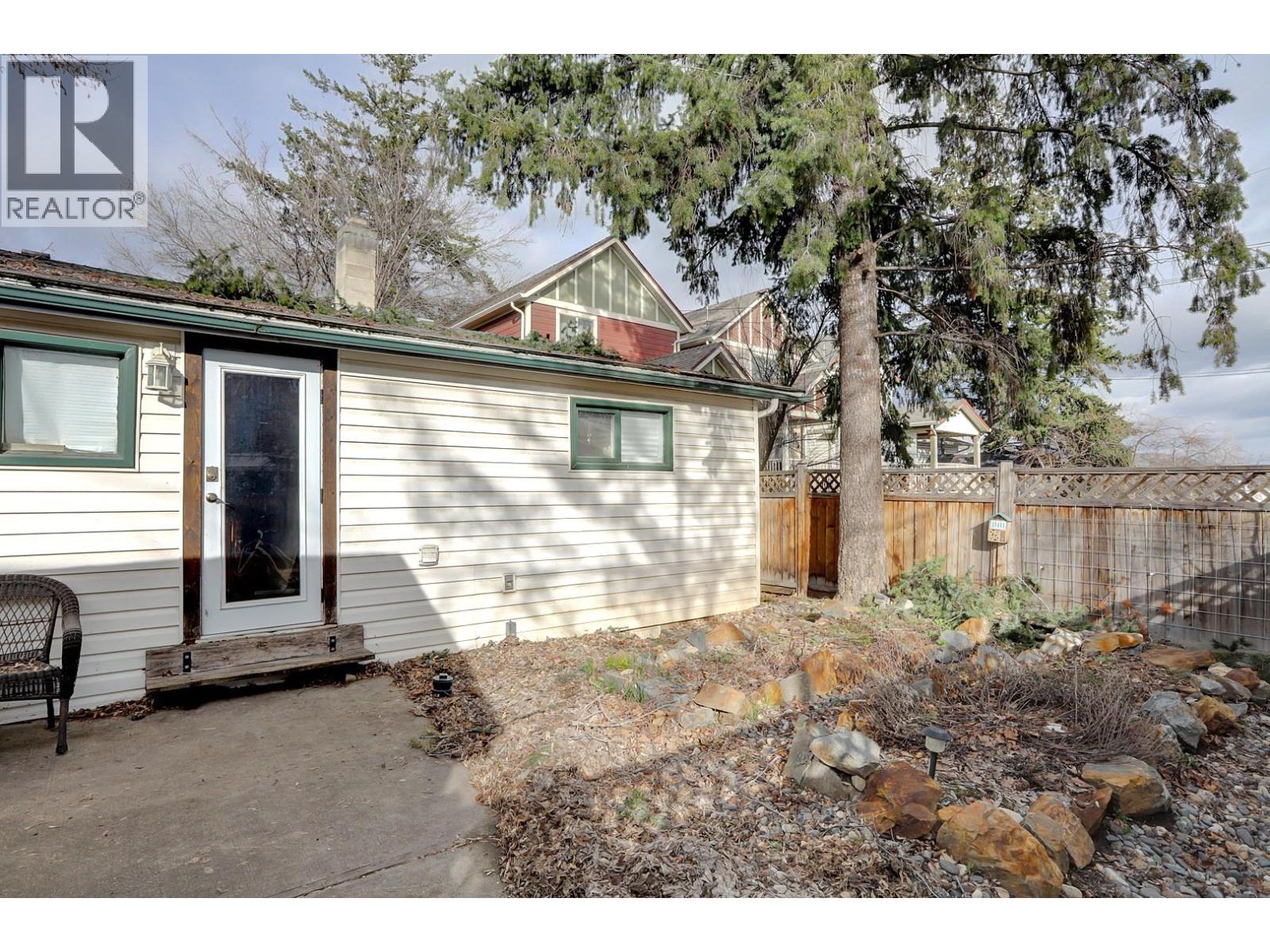 1703 33 Street Property Photo 30