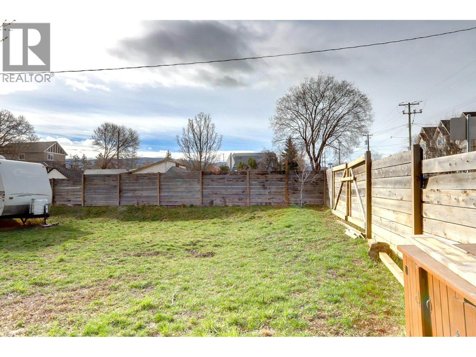 1703 33 Street Property Photo 36