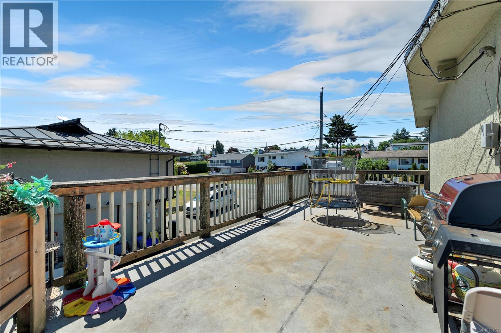763 Upland Dr Property Photo 41