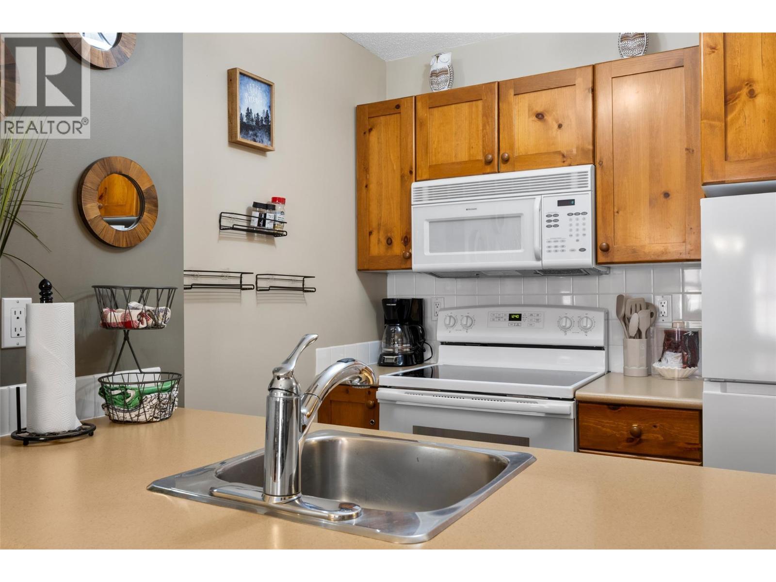 3190 Creekside Way Unit# 215 Property Photo 8
