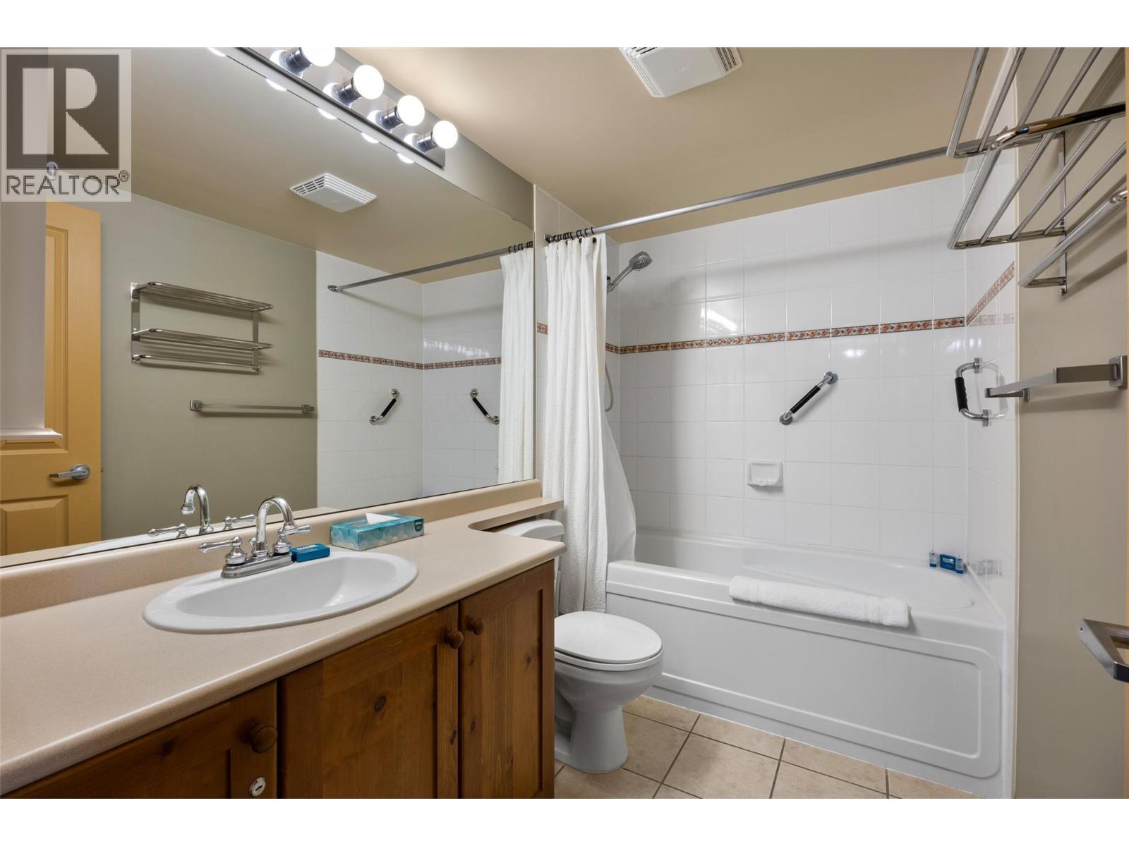 3190 Creekside Way Unit# 215 Property Photo 15