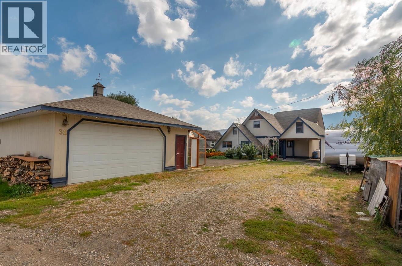 32 Louis Estates Road Property Photo 10