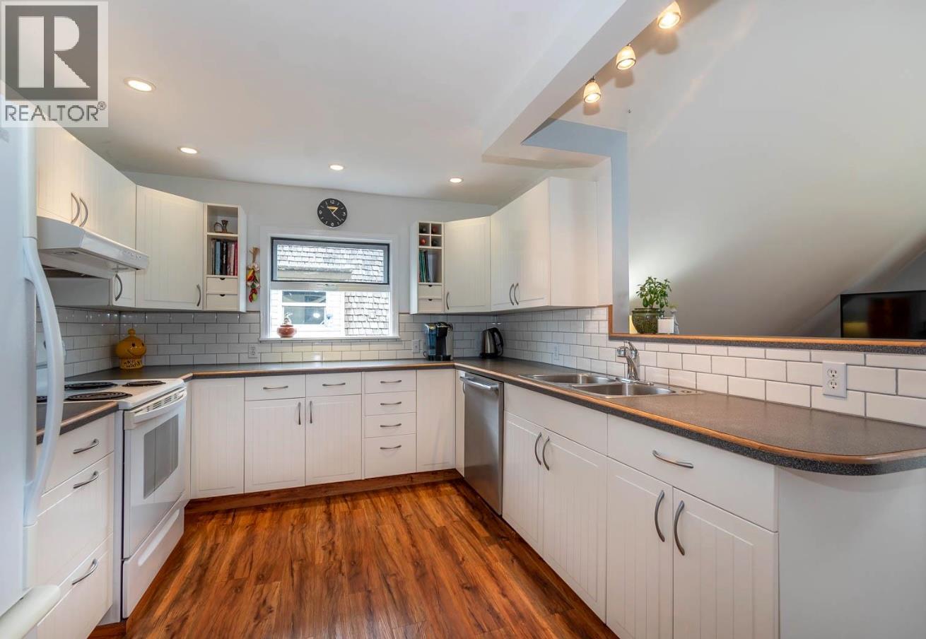 32 Louis Estates Road Property Photo 15