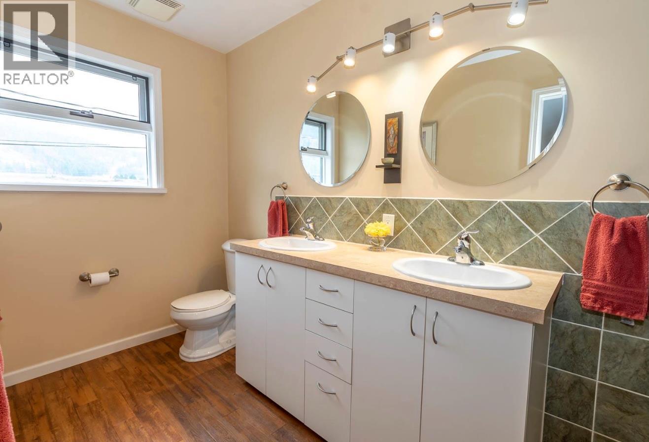 32 Louis Estates Road Property Photo 47