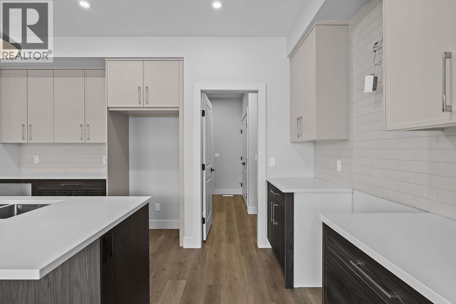 369 Arrowleaf Rise Property Photo 19