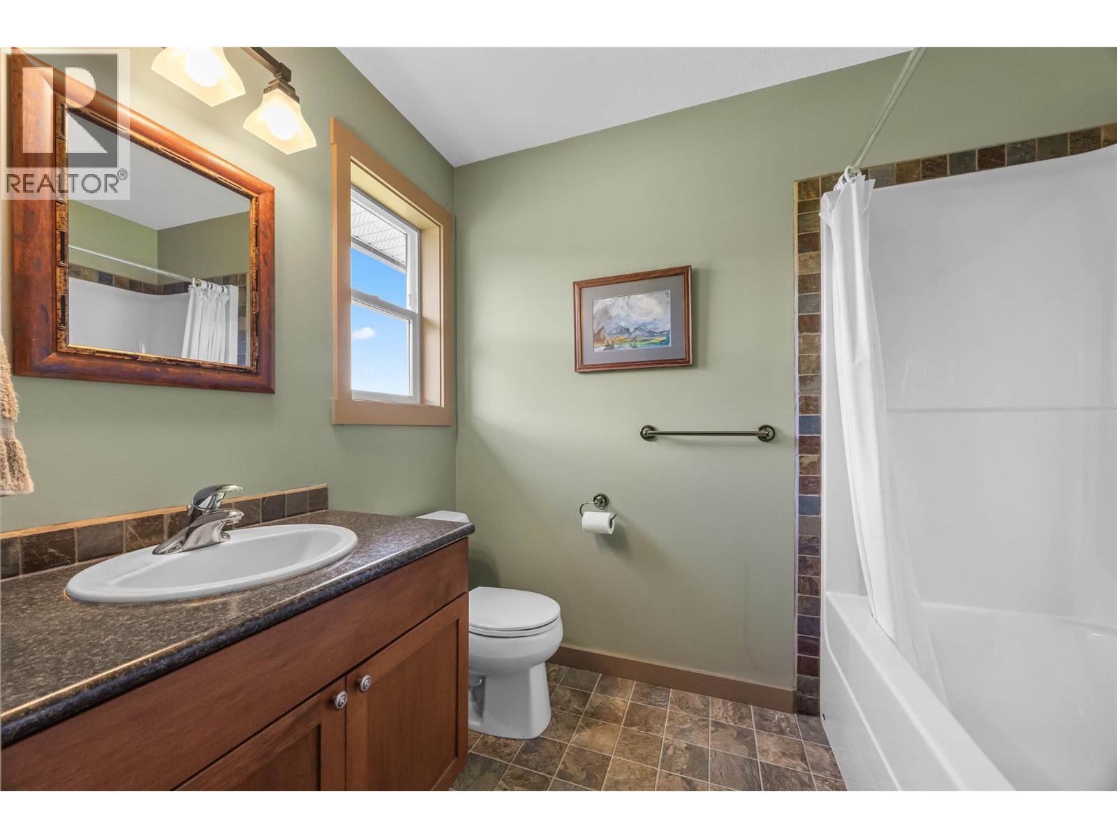 1170 Montgomery Place Property Photo 18