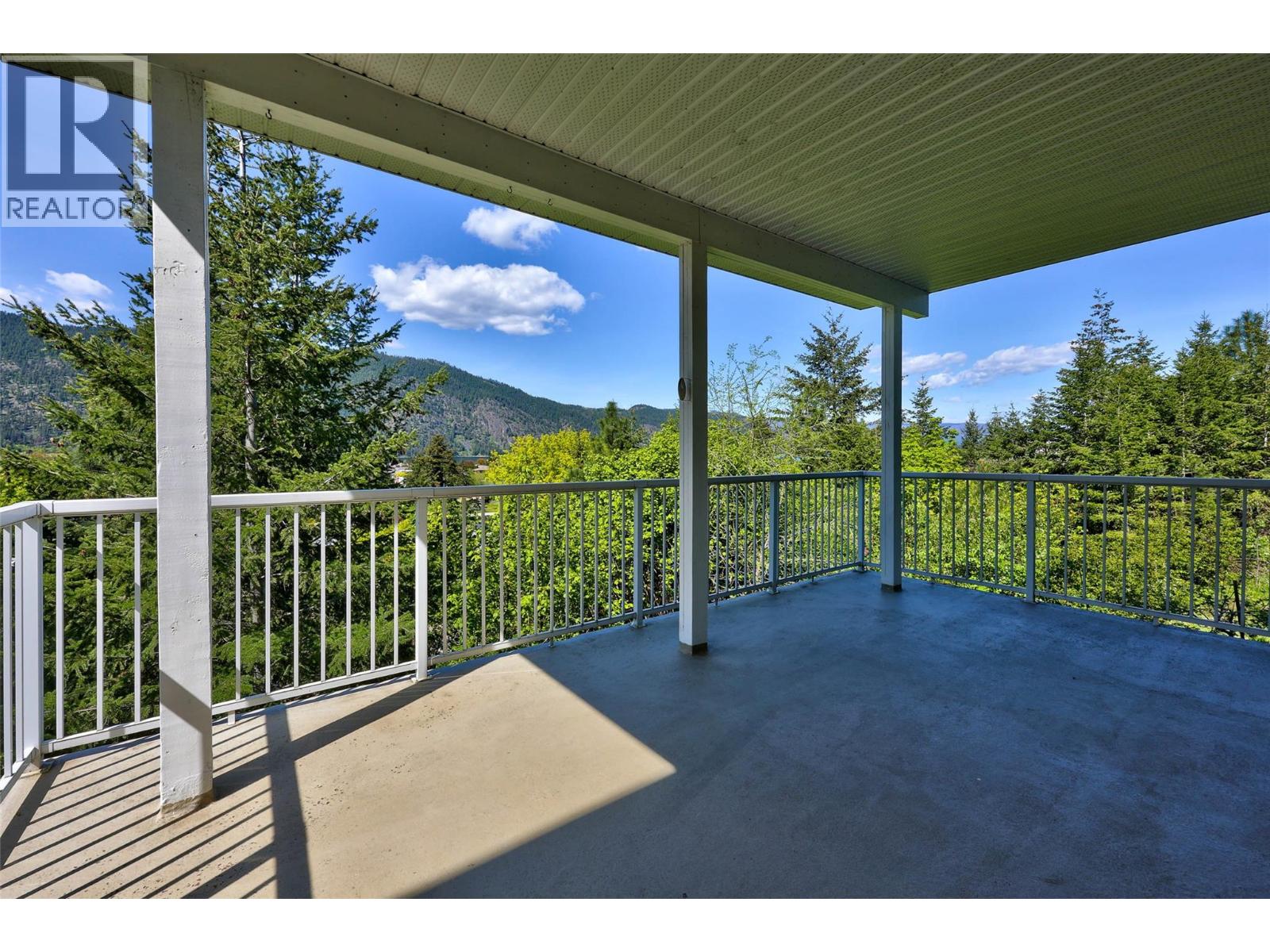 1170 Montgomery Place Property Photo 24