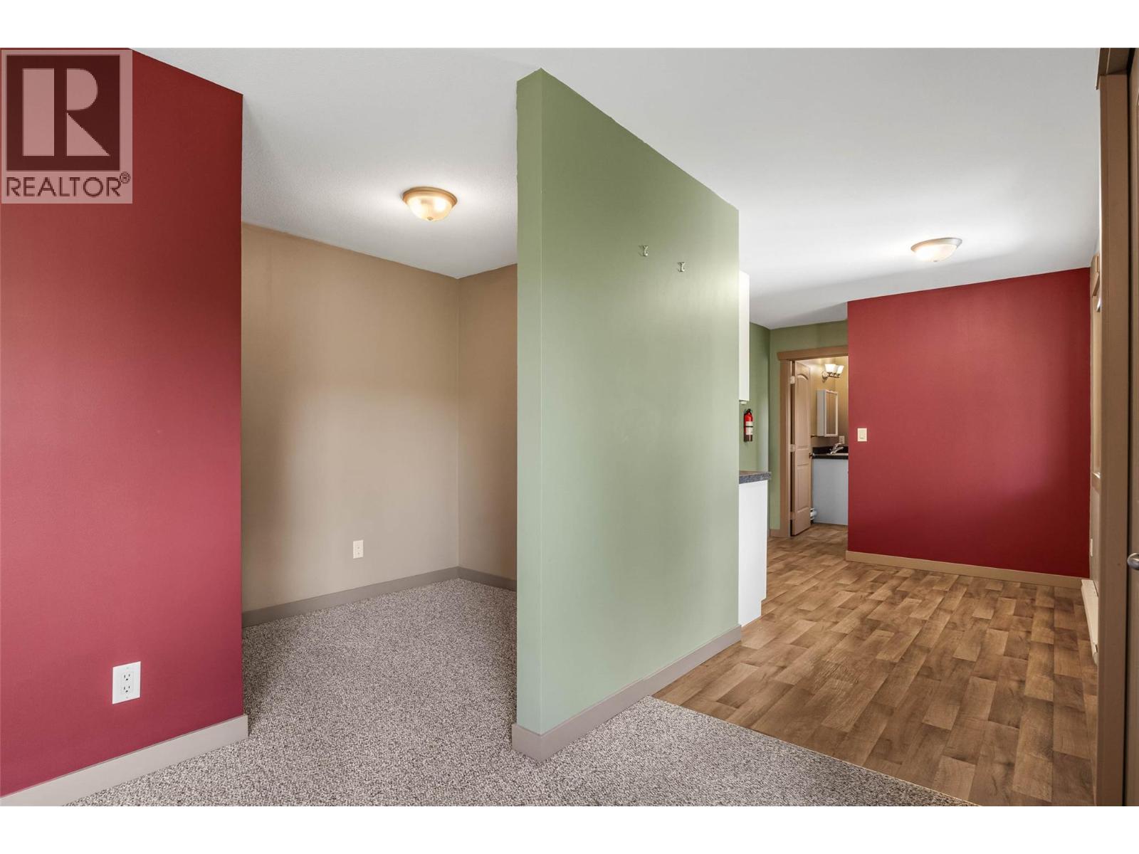 1170 Montgomery Place Property Photo 34