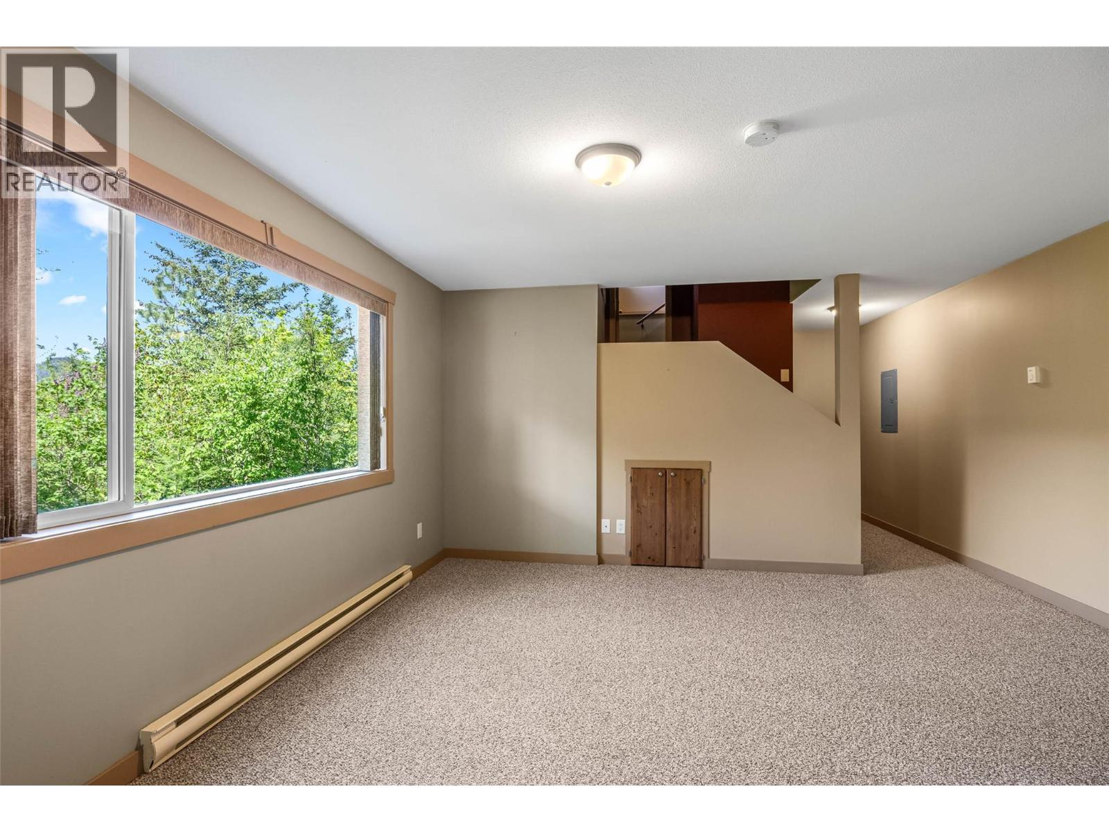 1170 Montgomery Place Property Photo 35