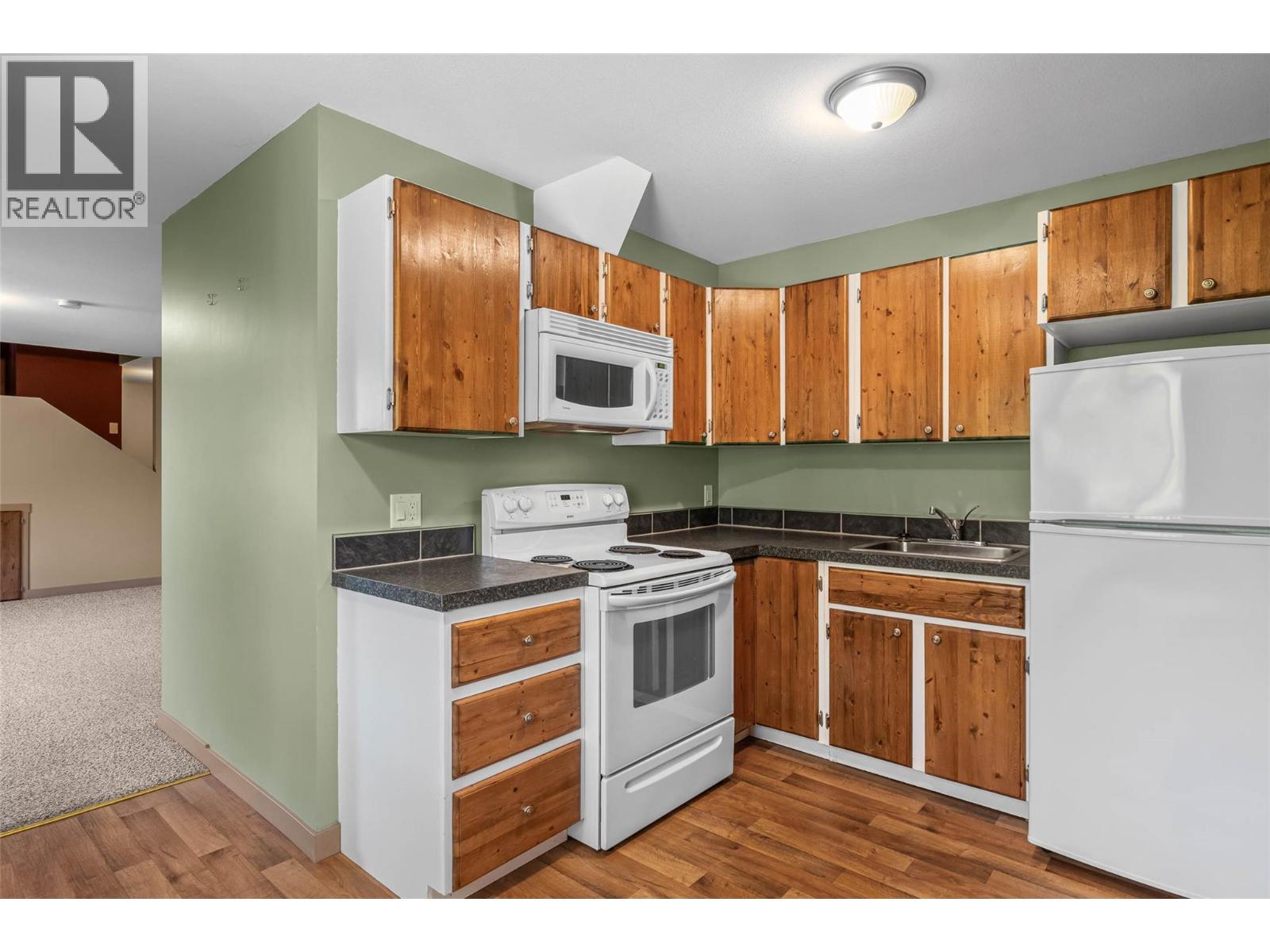 1170 Montgomery Place Property Photo 36