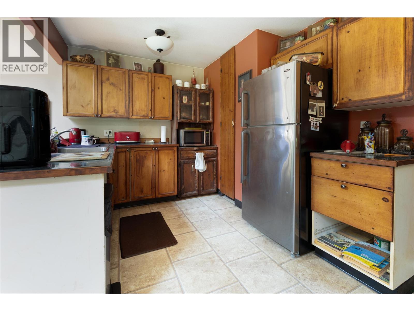 2169 Solsqua Road Property Photo 3