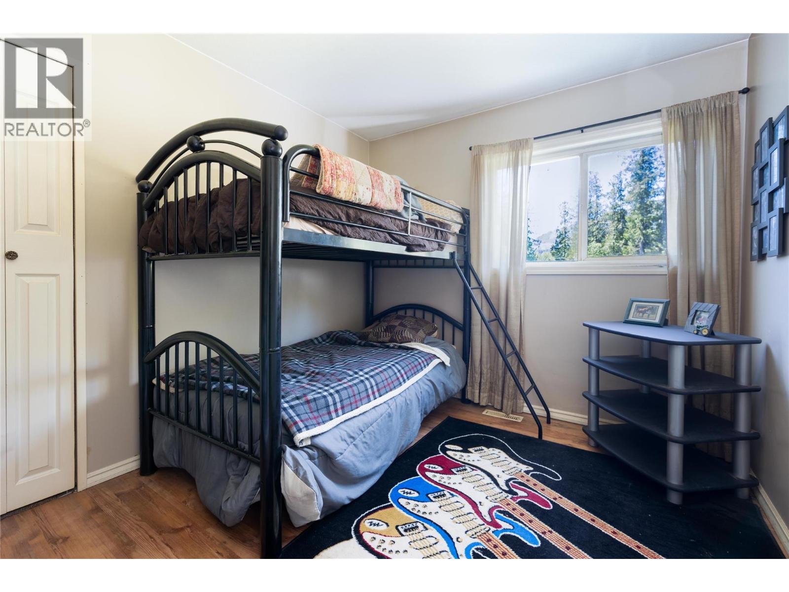 2169 Solsqua Road Property Photo 11