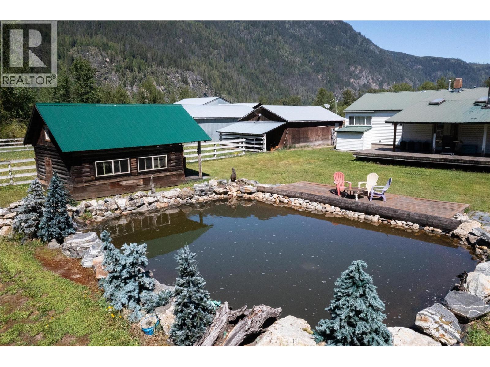 2169 Solsqua Road Property Photo 19