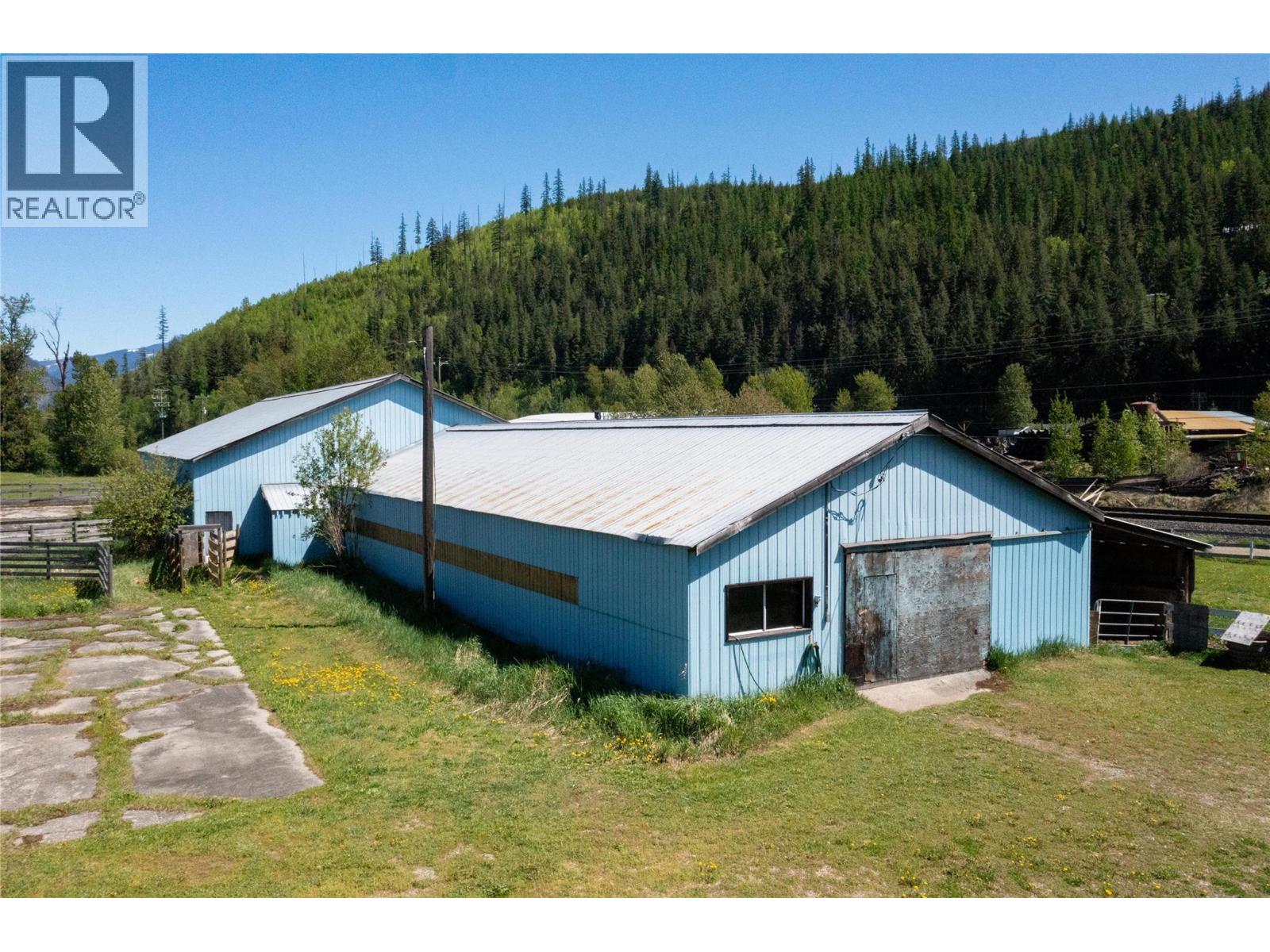 2169 Solsqua Road Property Photo 25
