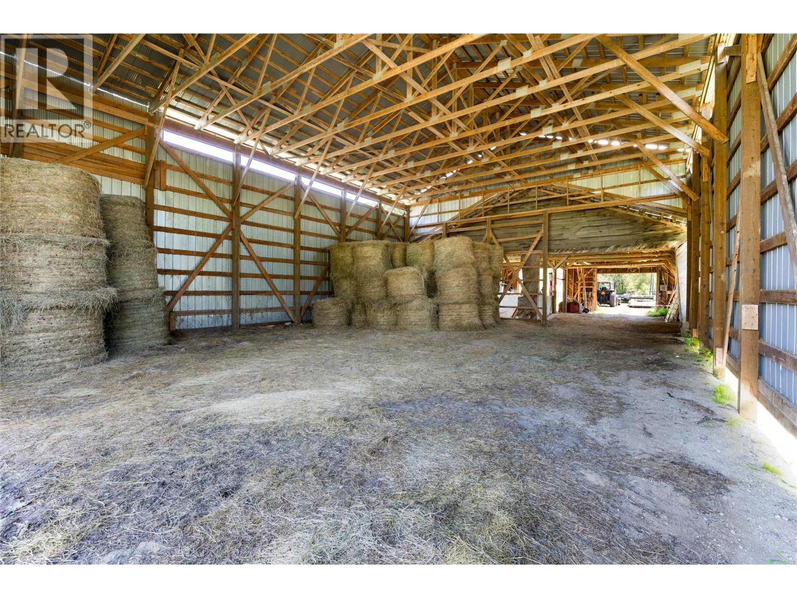 2169 Solsqua Road Property Photo 32