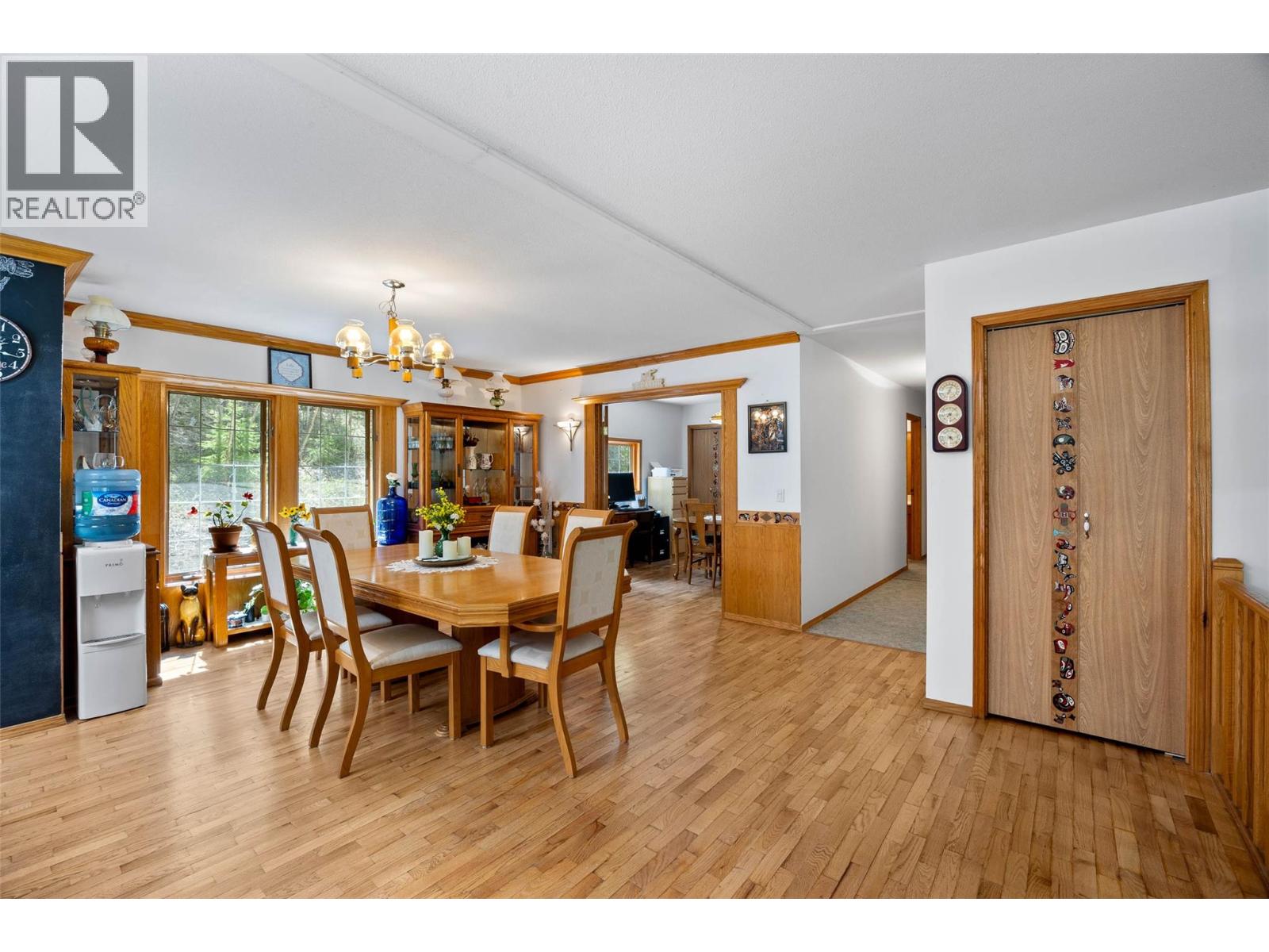 9792 Meadow Road Property Photo 14