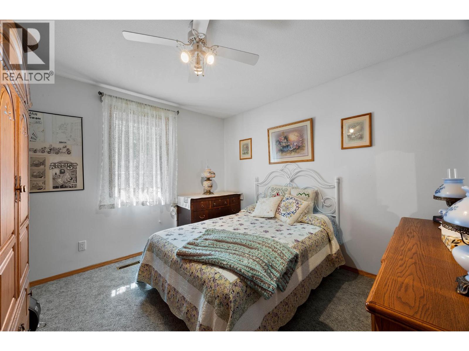 9792 Meadow Road Property Photo 16