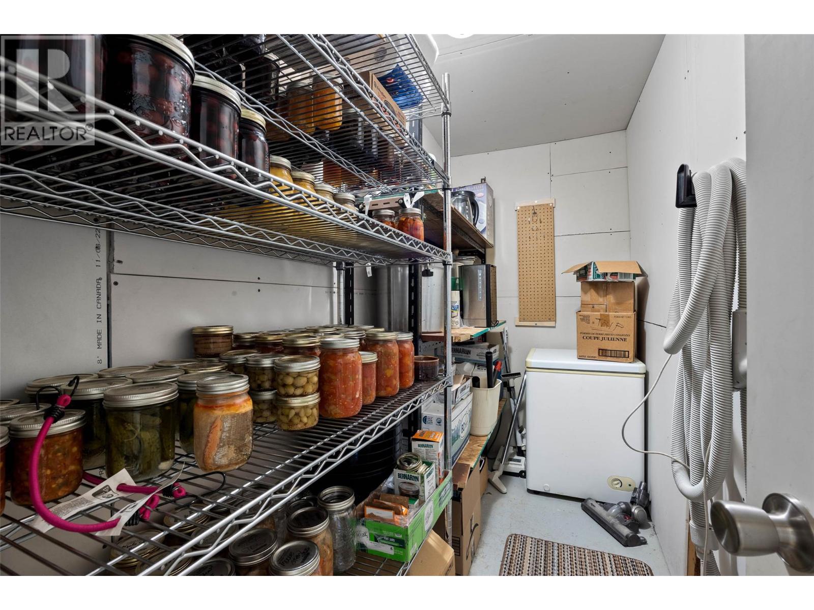 9792 Meadow Road Property Photo 32